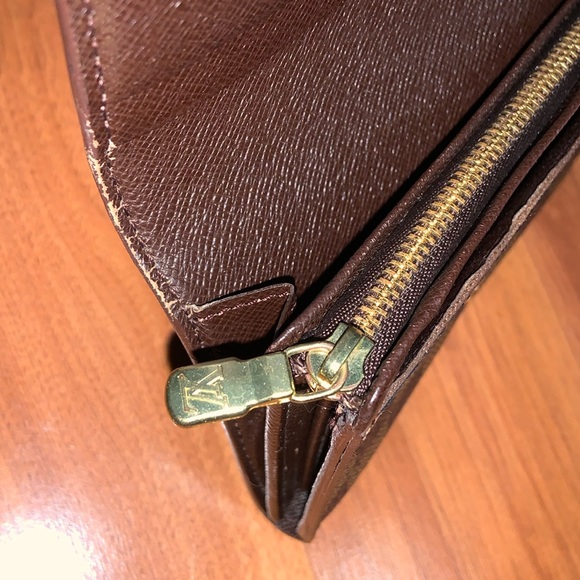 Authentic Louis Vuitton Damier Ebene Porte-Monnaie Tresor Wallet - Picture 9 of 16